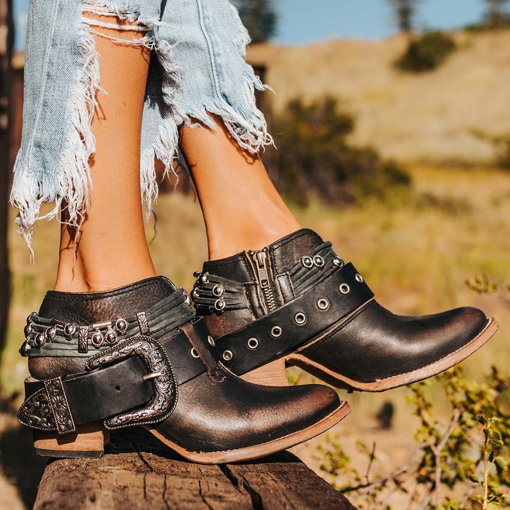 Freebird by Steven Saloon Black Distressed